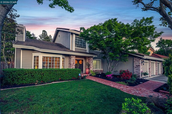 Property Photo: 135 Crestridge Dr CA 94506