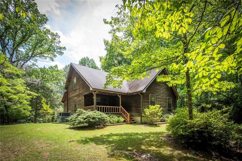 Property Photo: 1301 Bob Hunton Road GA 30134