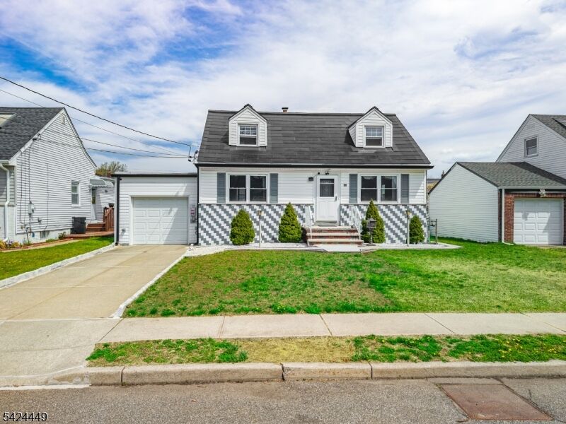 Property Photo:  40 South Dr  NJ 07662 