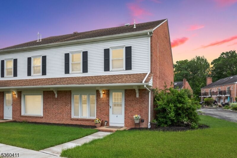 Property Photo:  8 Maddaket  NJ 07076 