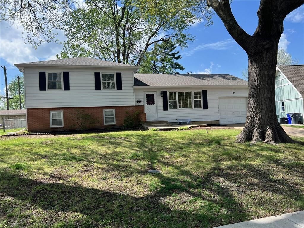 Property Photo:  709 S Mahaffie Street  KS 66061 