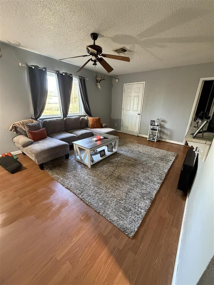 Property Photo:  107 Oak St  OK 73538 