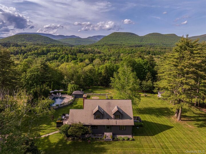 Property Photo:  9 Black Bear Road  NY 12409 