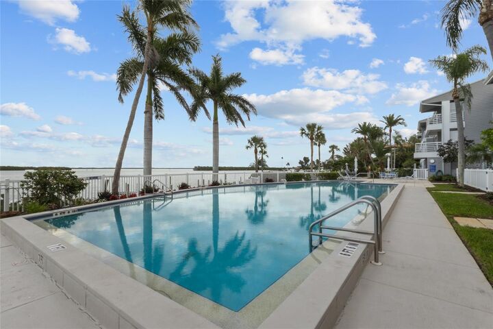 Property Photo:  615 Dream Island Place 105  FL 34228 