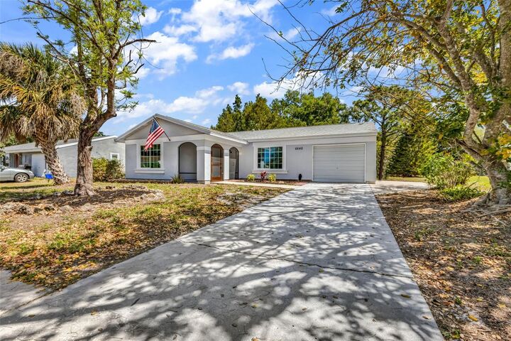 Property Photo:  6640 Electra Avenue  FL 34287 