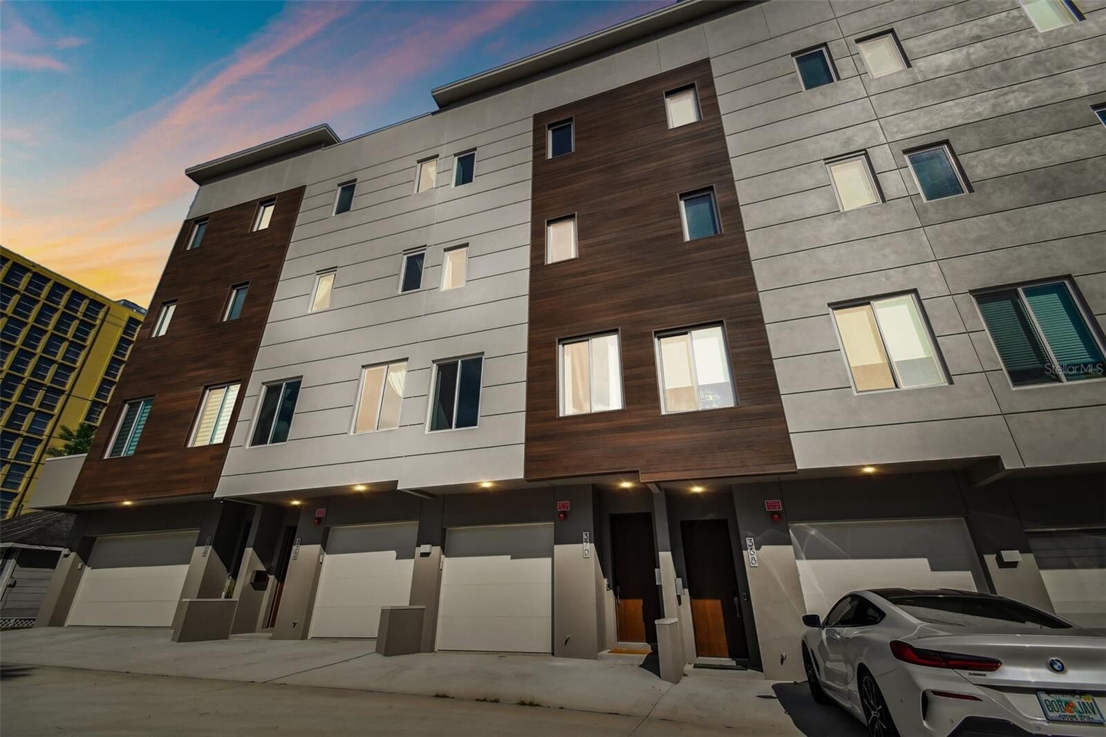 Property Photo:  370 6th Street S  FL 33701 