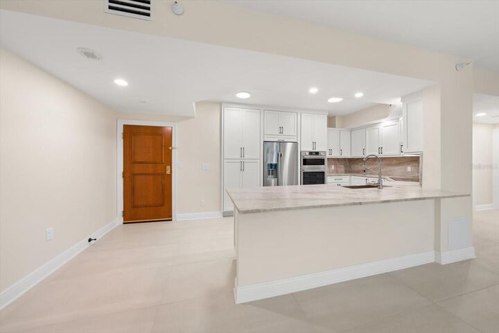 Property Photo:  1170 Gulf Blvd 1004  FL 33767 