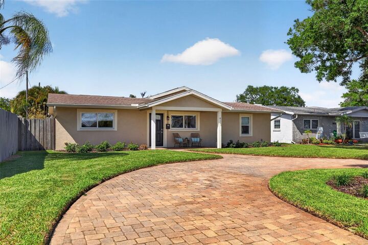 Property Photo:  413 43rd Avenue NE  FL 33703 