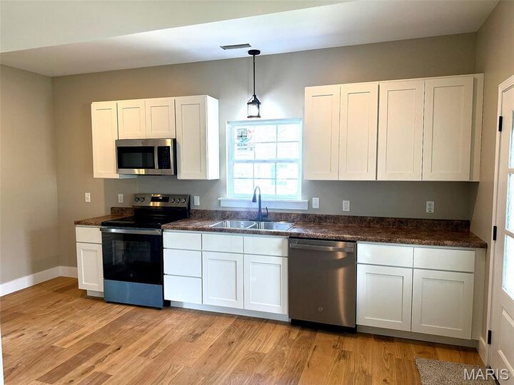 Property Photo: 621 McKissock Street Street MO 63020