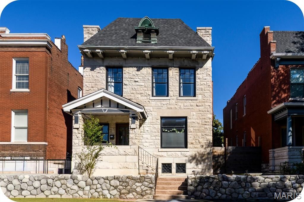 Property Photo: 4567 Arco Avenue MO 63110