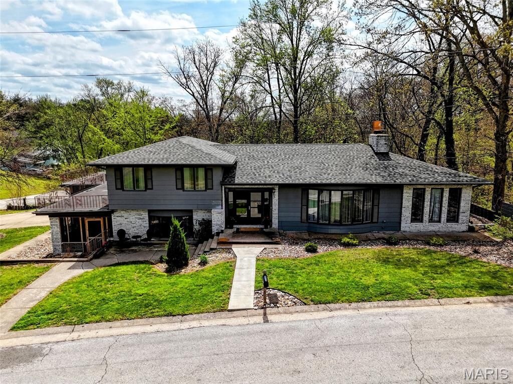 Property Photo:  2009 Crescent Drive  MO 63401 