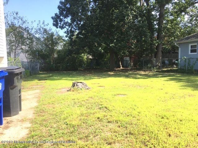 Property Photo:  547 Harding Avenue  NJ 08753 