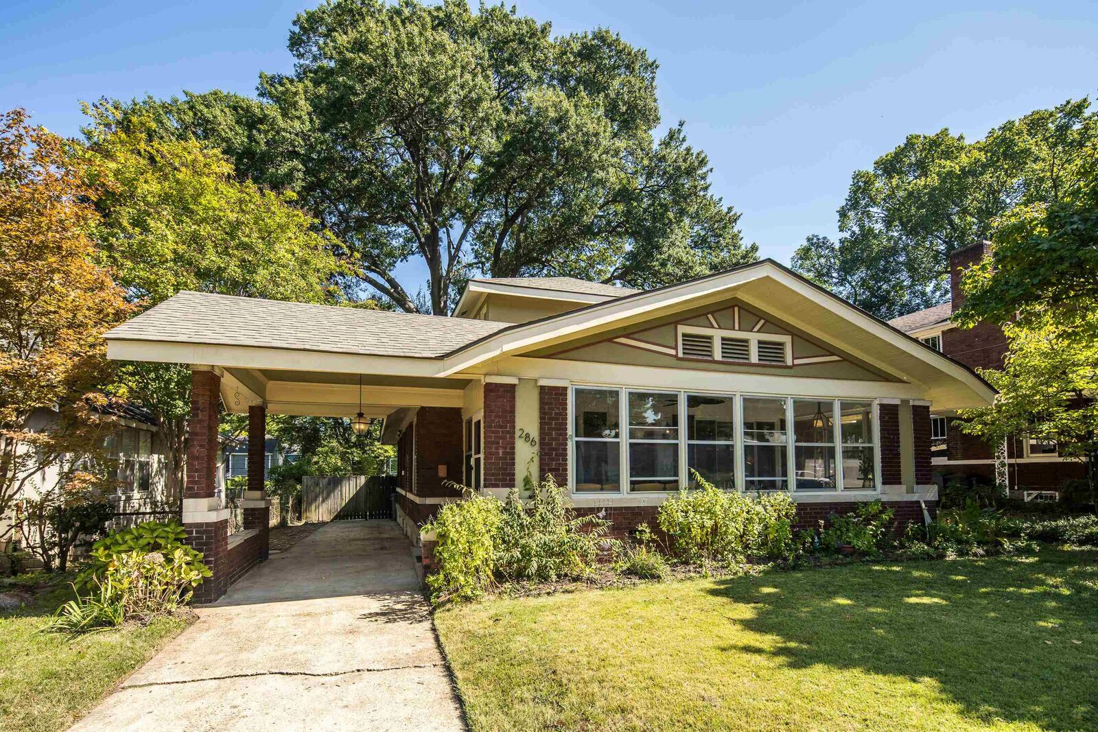 Property Photo:  286 Angelus St  TN 38112 