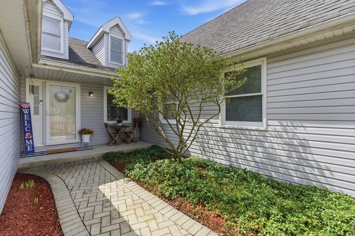 Property Photo: 40 Fern Road IL 60047