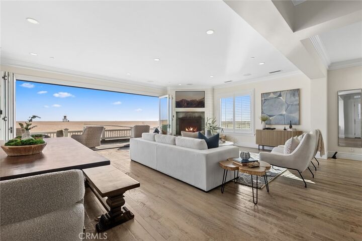 Property Photo:  524 W Oceanfront  CA 92661 