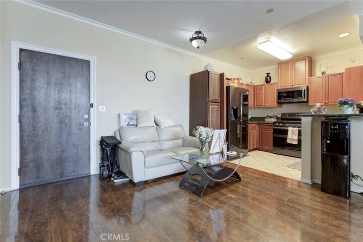 Property Photo:  13941 Sherman Way Boulevard 401  CA 91405 