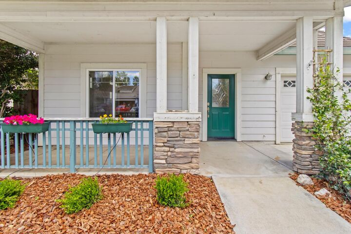 Property Photo: 805 Atwell Circle CA 95776