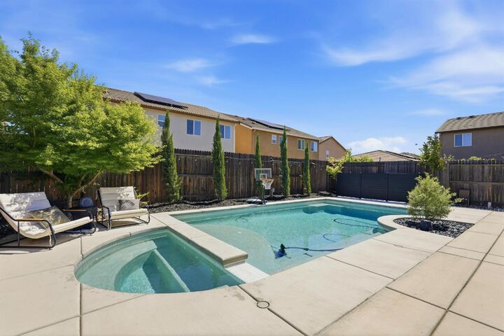 Property Photo:  5362 Seal Beach Way  CA 95835 