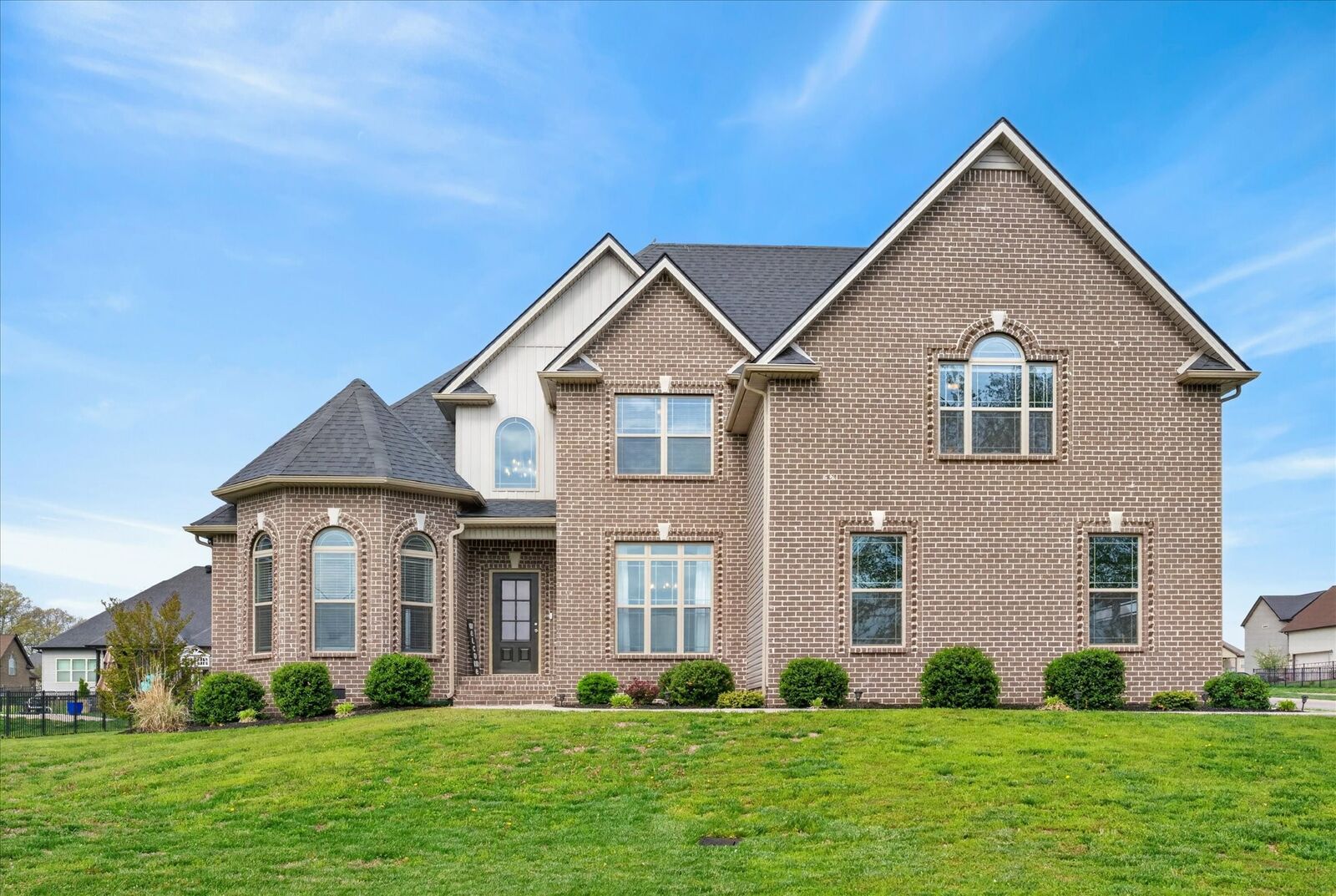 Property Photo: 100 Hayward Fields Dr TN 37043
