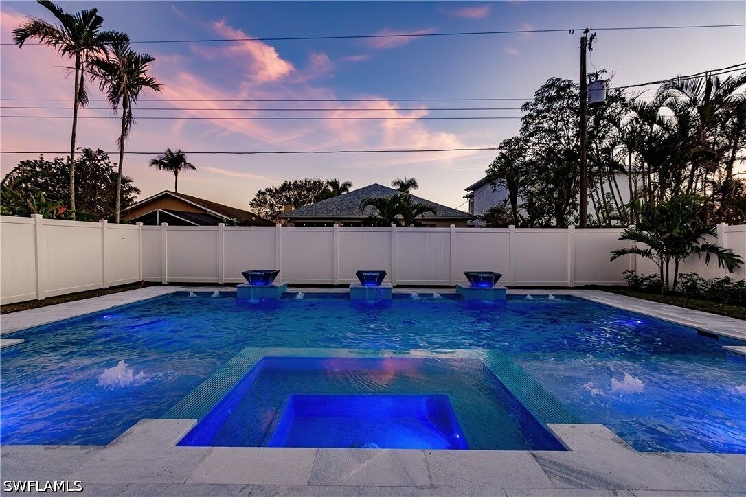 Property Photo:  668 104th Avenue N  FL 34108 