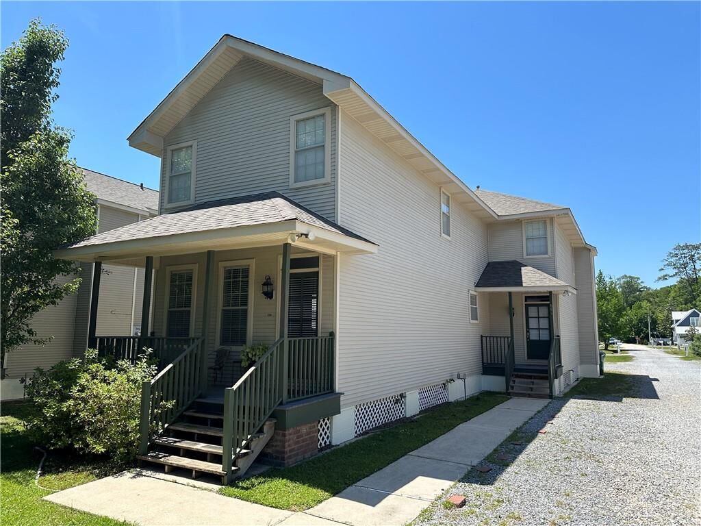 Property Photo:  804 Carroll Street  LA 70448 