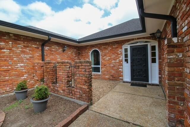 Property Photo:  1717 Emily Street  LA 70001 