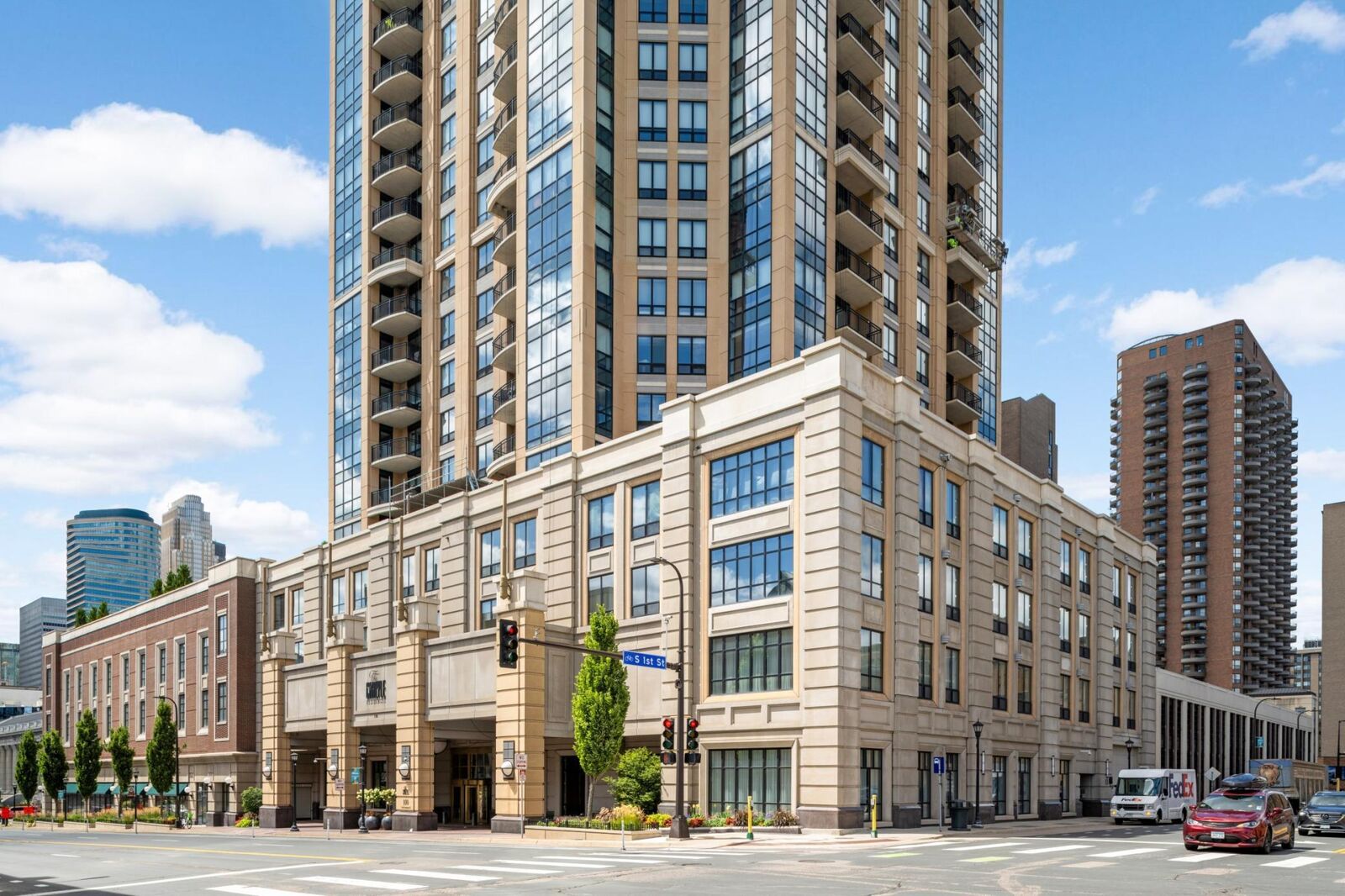 Property Photo: 100 3rd Avenue S 2602 MN 55401