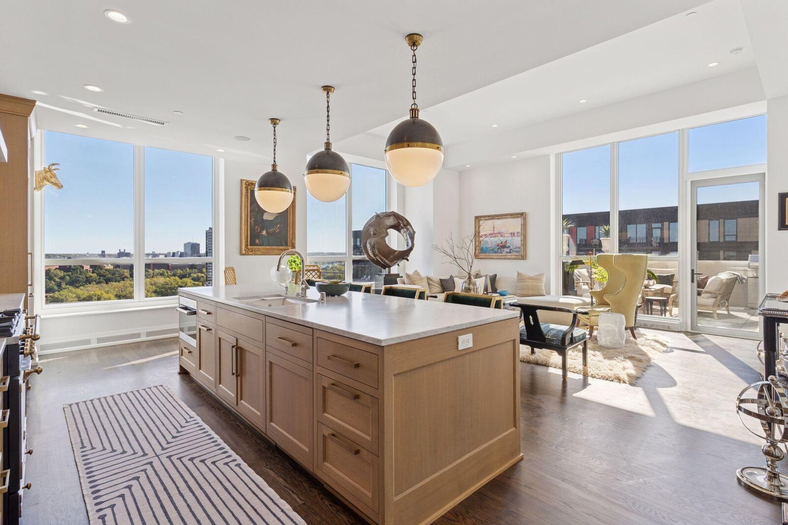 Property Photo: 1111 W River Parkway 15E MN 55415