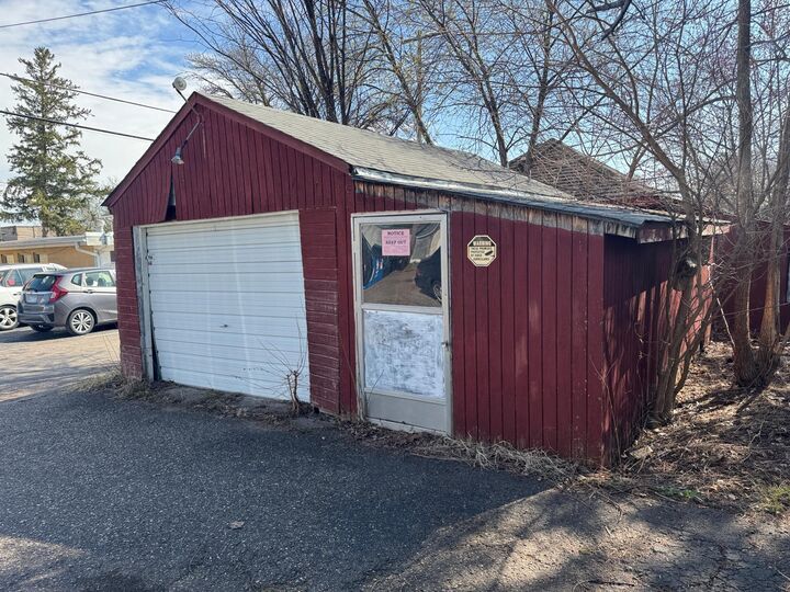 Property Photo:  1211 Juno Avenue  MN 55116 