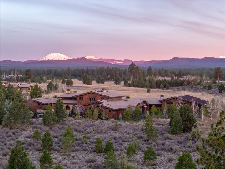 Property Photo:  19100 Macalpine Loop  OR 97702 