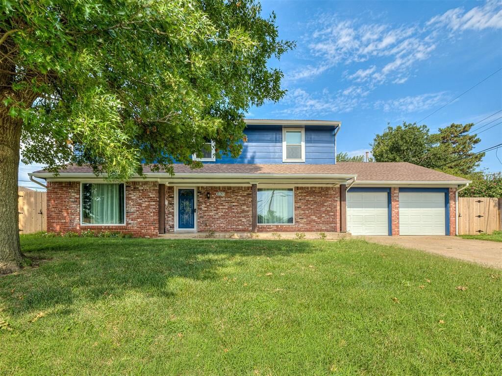 Property Photo:  11213 N Villa Avenue  OK 73120 