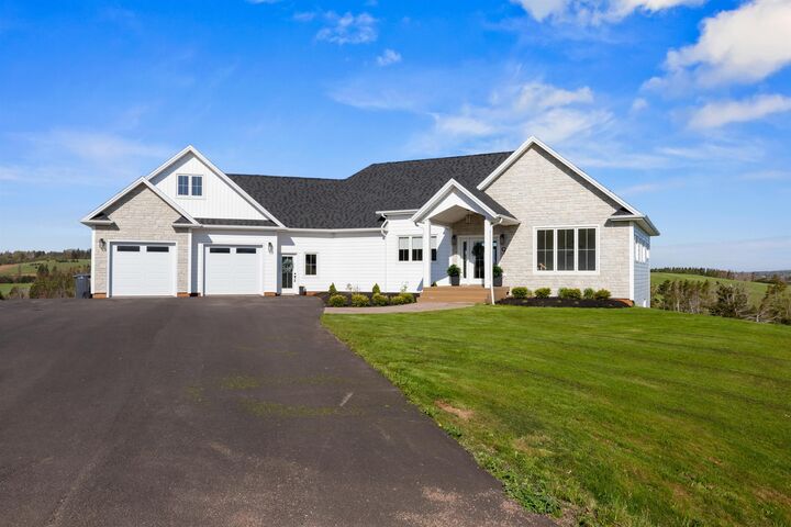 Property Photo: 9 Lennys Lane PE C0B 1M0