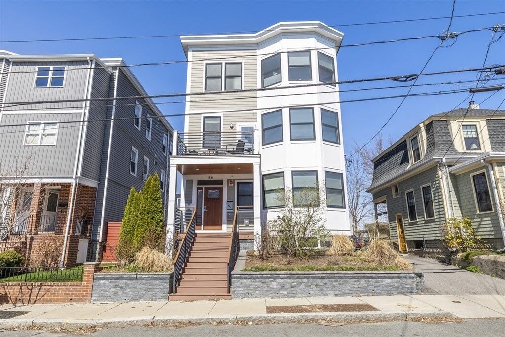 Property Photo:  86 Fremont 2  MA 02145 