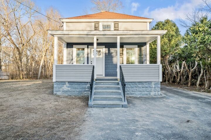 Property Photo:  31 Dexter St  MA 01844 