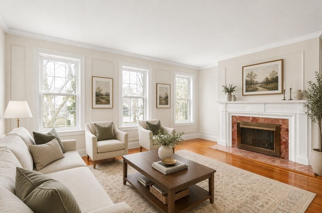 Property Photo:  325 Tappan St 6  MA 02445 
