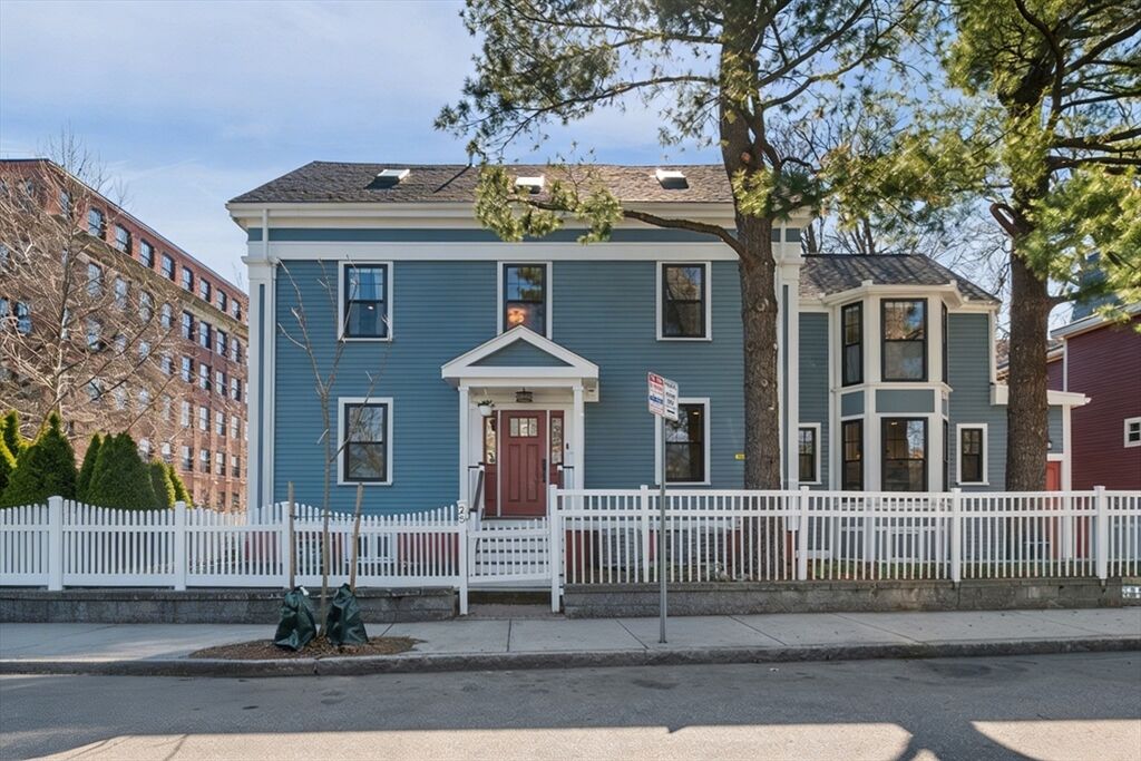 Property Photo: 23 Boardman St 23 MA 02139