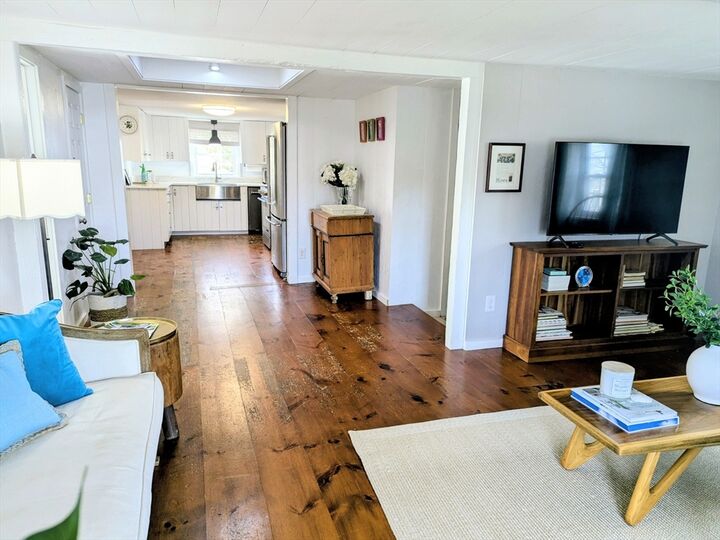 Property Photo:  26 Bayview Rd.  MA 01945 