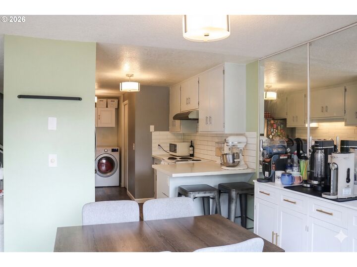 Property Photo:  2646 Woodstone Pl  OR 97405 