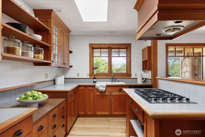 Property Photo:  195  Perry Drive  WA 98239 