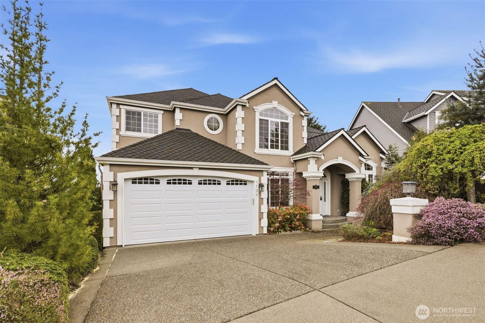 Property Photo:  1104  V Street NW  WA 98001 