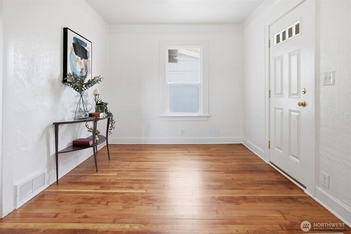 Property Photo:  9643  56th Avenue S  WA 98118 