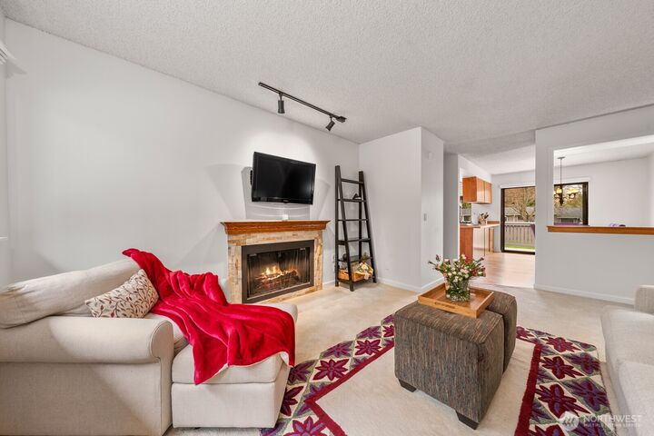Property Photo:  9918 NE 144th Lane 406  WA 98034 