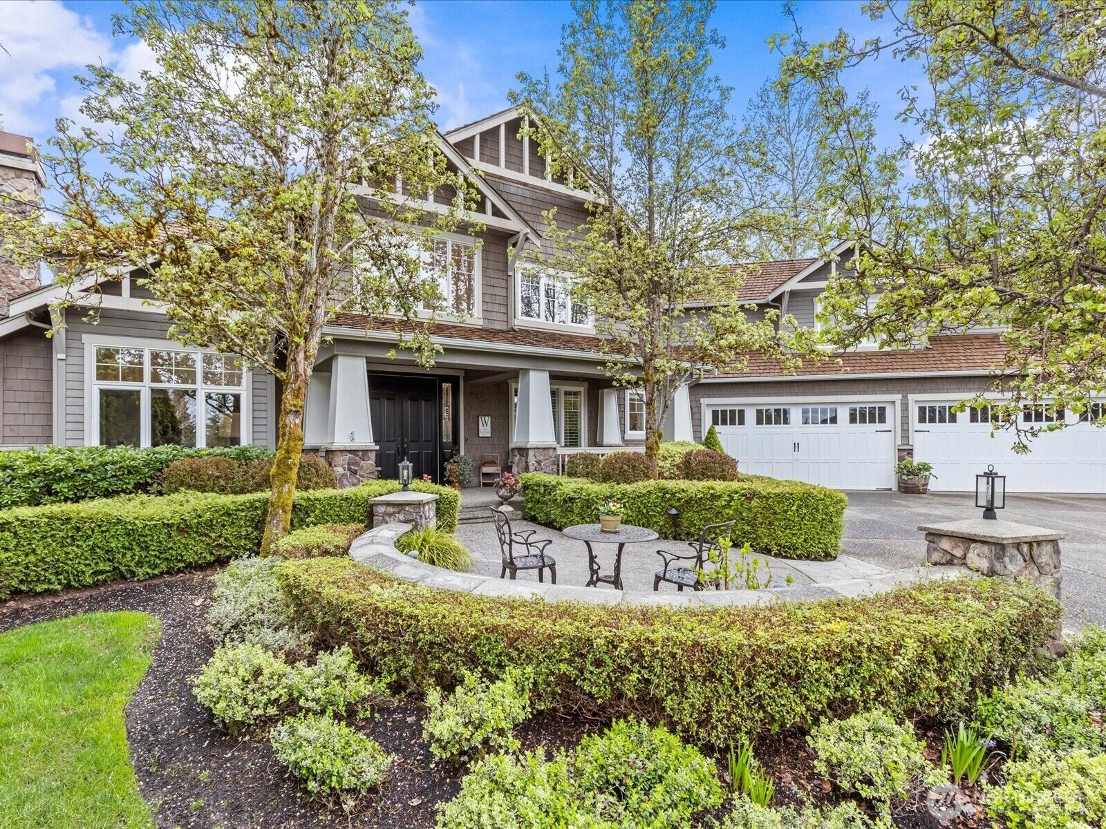 Property Photo:  2441  278th Court SE  WA 98075 
