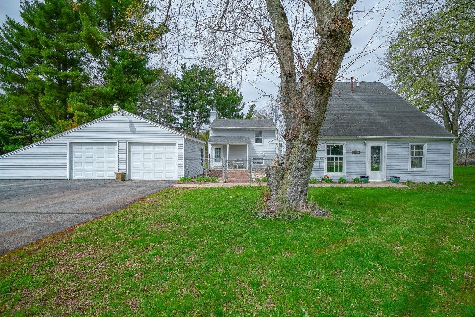 Property Photo:  13802 Dorr Road  IL 61080 