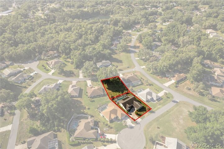 Property Photo:  3012 E Balmoral Court  FL 34442 