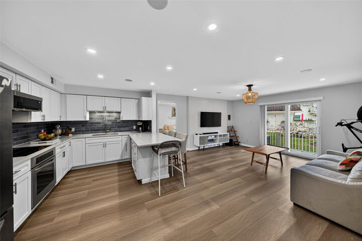 Property Photo: 700 SE 2nd Avenue 318 FL 33441