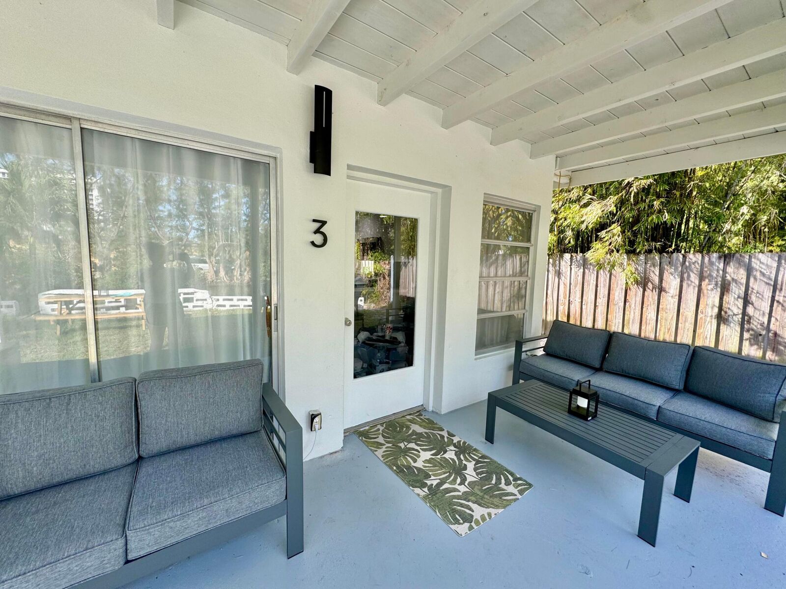 Property Photo:  1130 NE 18th Avenue 3  FL 33304 