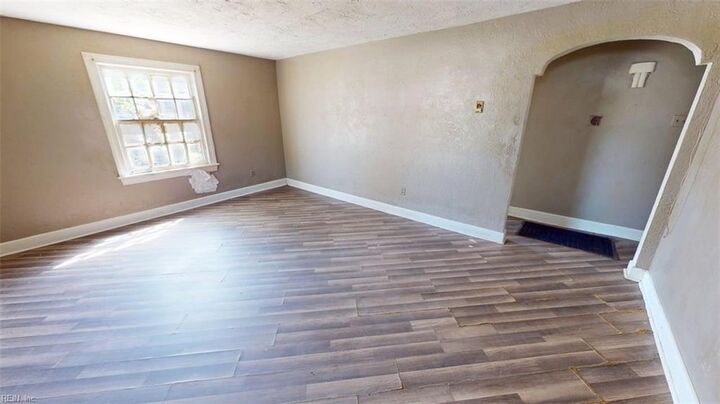 Property Photo:  1618 Parker Ave  VA 23704 