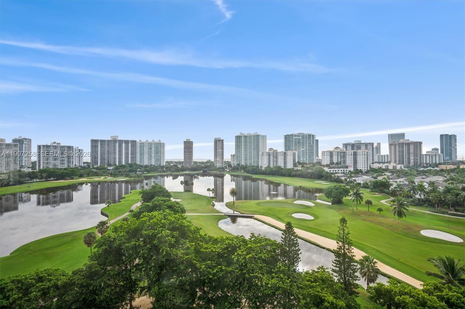 Property Photo:  20225 NE 34th Ct 2513  FL 33180 