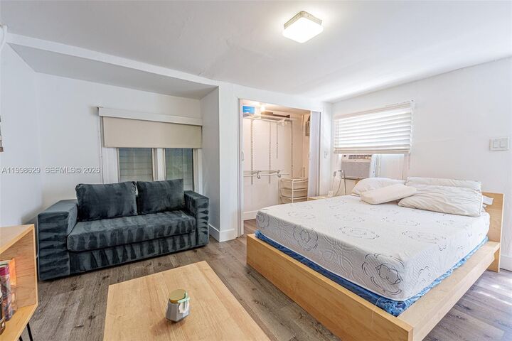 Property Photo:  528 SW 21st Ave B  FL 33135 